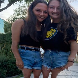 Meet your Posher, Elijeanne